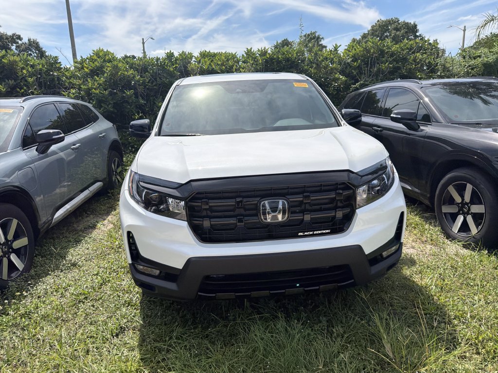 Used 2026 Honda Ridgeline Black Edition image 2