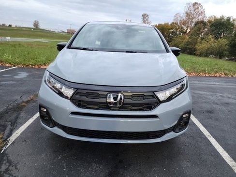 Used 2025 Honda Odyssey Sport-L image 2