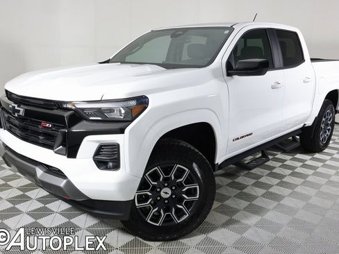 Used 2024 Chevrolet Colorado Z71 w/ Z71 Convenience Package 2 image 1