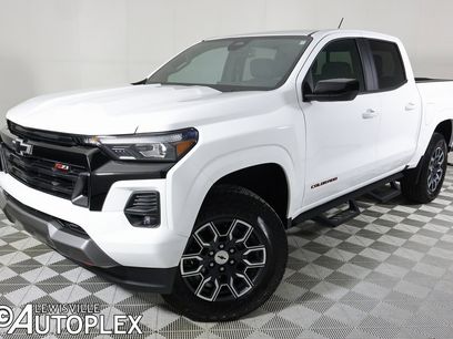 Used 2024 Chevrolet Colorado Z71 w/ Z71 Convenience Package 2