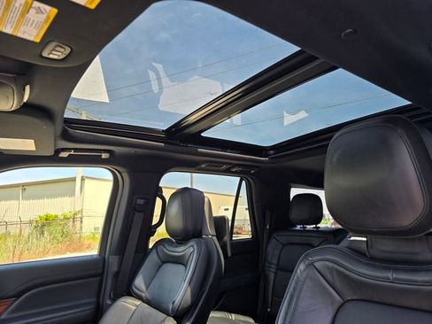 Used 2019 Lincoln Navigator L Reserve w/ Cargo Package AWD/4WD image 21