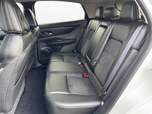 Used 2025 Nissan Ariya FWD image 13