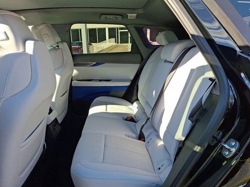 New 2026 Cadillac Optiq Luxury 2 image 5