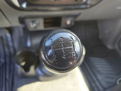 Used 2010 Ford Ranger XLT image 25