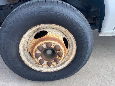 Used 2012 Ford E-350 and Econoline 350 Super Duty image 8