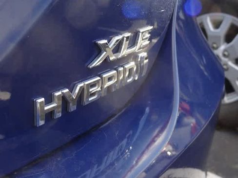 Used 2024 Toyota Camry XLE image 5