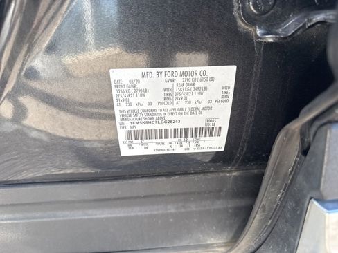 Used 2020 Ford Explorer Platinum w/ Premium Technology Package image 12