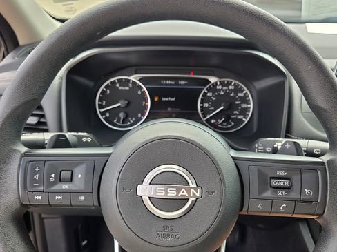 Used 2024 Nissan Rogue S AWD/4WD image 24