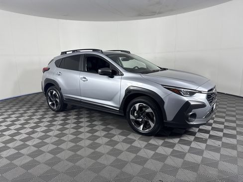 Used 2025 Subaru Crosstrek 2.5i Limited w/ Crosstrek Mirror Package image 2