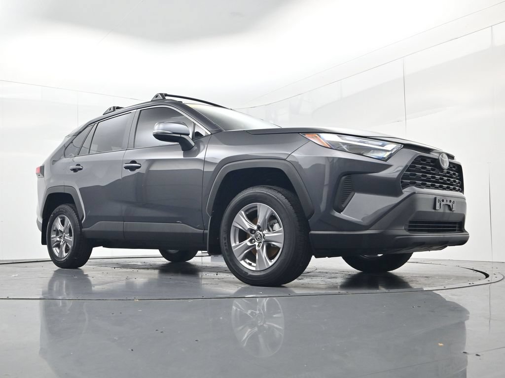 Used 2025 Toyota RAV4 XLE w/ Convenience Package FWD image 46