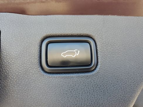 Used 2017 Kia Sorento EX w/ EX V6 Premium Package image 39