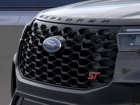 New 2026 Ford Explorer ST image 17