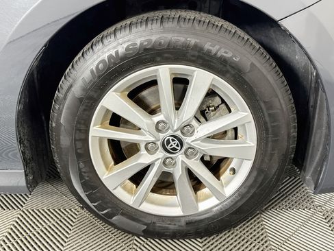 Used 2025 Toyota Camry LE FWD image 30