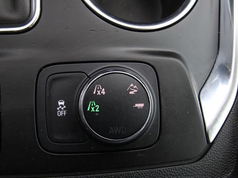 Used 2019 Chevrolet Traverse LT w/ LPO, Blackout Package AWD/4WD image 29