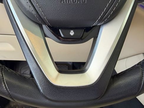 Used 2022 BMW X5 sDrive40i w/ Premium Package RWD image 24