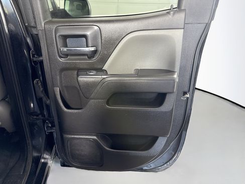 Used 2018 Chevrolet Silverado 1500 Custom image 25