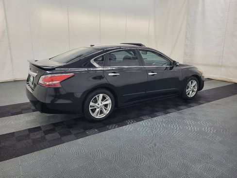 Used 2015 Nissan Altima 2.5 SV w/ Convenience Package FWD image 10