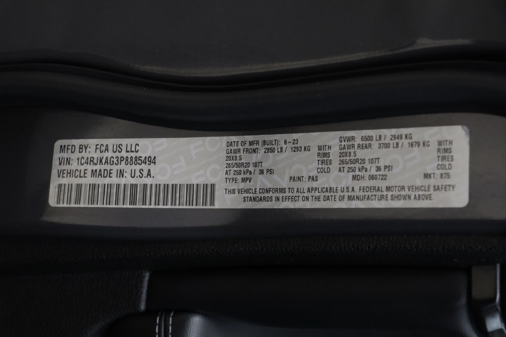 Used 2023 Jeep Grand Cherokee L Altitude AWD/4WD image 25