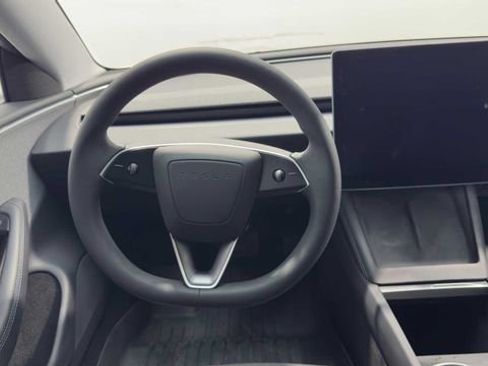Used 2024 Tesla Model 3 Standard Range RWD image 16