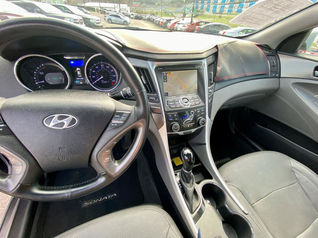 Used 2014 Hyundai Sonata Limited w/ Panoramic Sunroof Package 02 FWD image 21