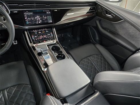 Used 2023 Audi SQ8 Prestige image 18