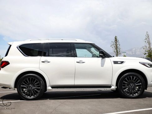 Used 2021 INFINITI QX80 Premium Select w/ All-Season Package AWD/4WD image 16