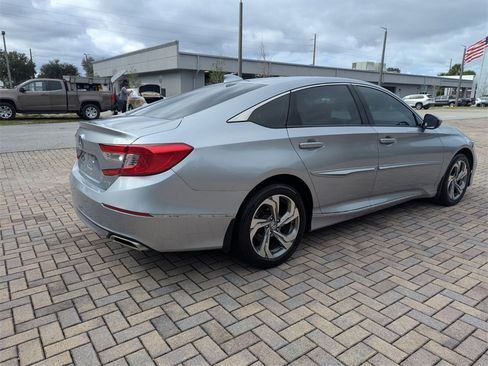 Used 2018 Honda Accord EX-L image 11