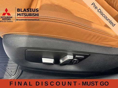 Used 2023 BMW 530i xDrive w/ Convenience Package AWD/4WD image 23