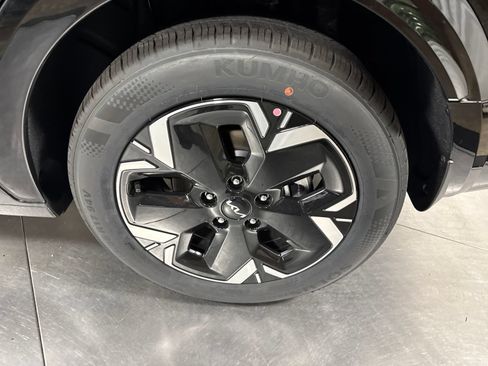 New 2026 Kia Niro Wave w/ Wave Preserve Package FWD image 6