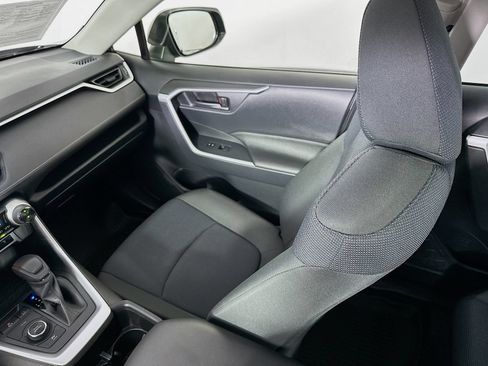 Certified 2025 Toyota RAV4 LE AWD/4WD image 22