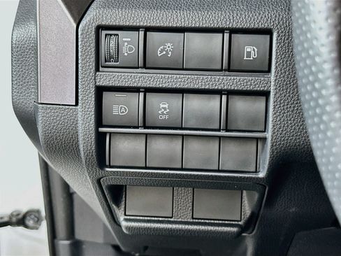 Used 2025 Toyota 4Runner SR5 AWD/4WD image 17