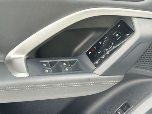 Used 2025 Audi Q5 Premium w/ Convenience Package AWD/4WD image 20
