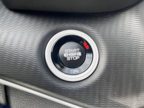 Used 2024 Jeep Grand Cherokee L Laredo image 15