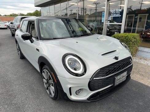 Used 2023 MINI Cooper Clubman S FWD image 2