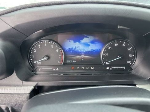 Used 2021 Ford Explorer XLT w/ XLT Sport Appearance Package image 15