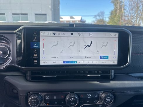 Used 2026 Jeep Wrangler Rubicon image 7