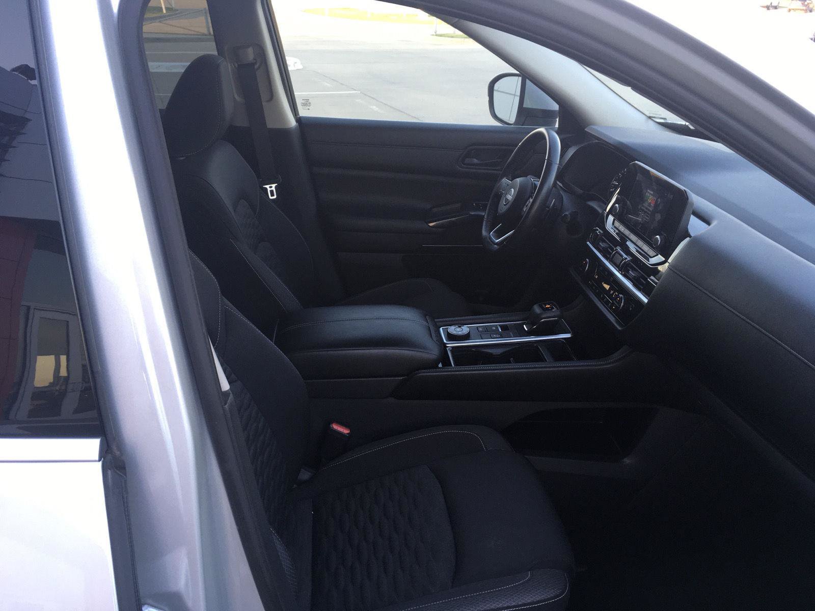 Used 2023 Nissan Pathfinder SV AWD/4WD image 36