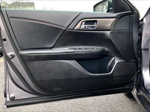 Used 2017 Honda Accord Sport Special Edition image 21