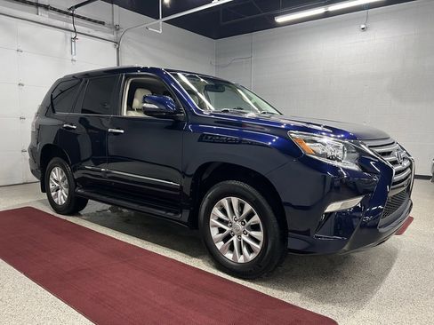 Used 2018 Lexus GX 460 Premium w/ Premium Package image 11