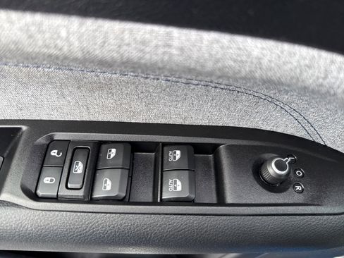 Used 2022 Jeep Compass Latitude w/ Sun and Sound Group image 25