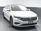Used 2021 Volkswagen Jetta SE w/ SE Cold Weather Package image 2