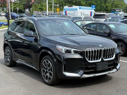 Certified 2026 BMW X1 xDrive28i w/ Convenience Package AWD/4WD image 3