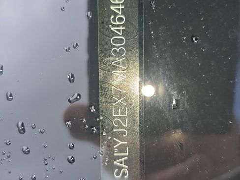 Used 2021 Land Rover Range Rover Velar S image 5