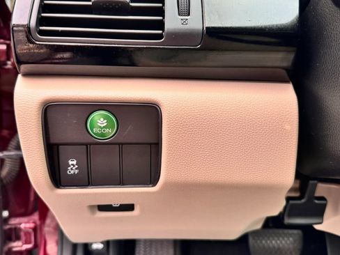 Used 2017 Honda Accord LX image 12