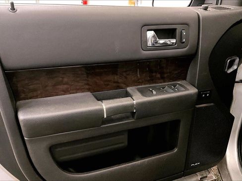 Used 2019 Ford Flex Limited image 22