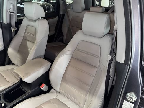 Used 2018 Honda CR-V Touring image 32