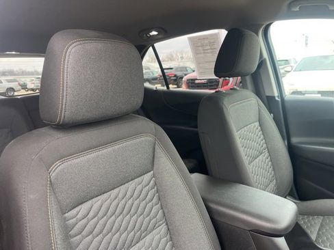 Used 2020 Chevrolet Equinox LT image 56