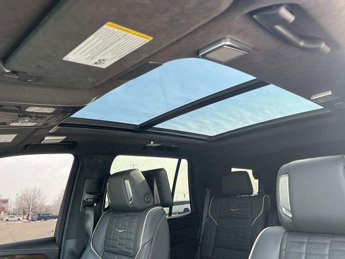 Certified 2024 Cadillac Escalade Sport Platinum image 29