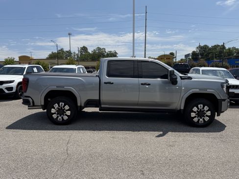 Used 2026 GMC Sierra 2500 Denali w/ Denali Reserve Package AWD/4WD image 11