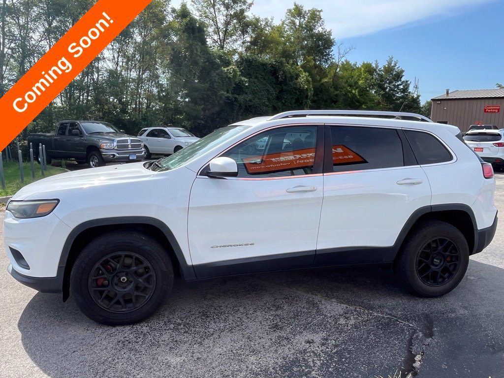 Used 2019 Jeep Cherokee Latitude w/ Popular Appearance Group AWD/4WD image 6